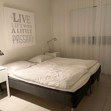 Halllandsnes Apartments Акурейри Экстерьер фото